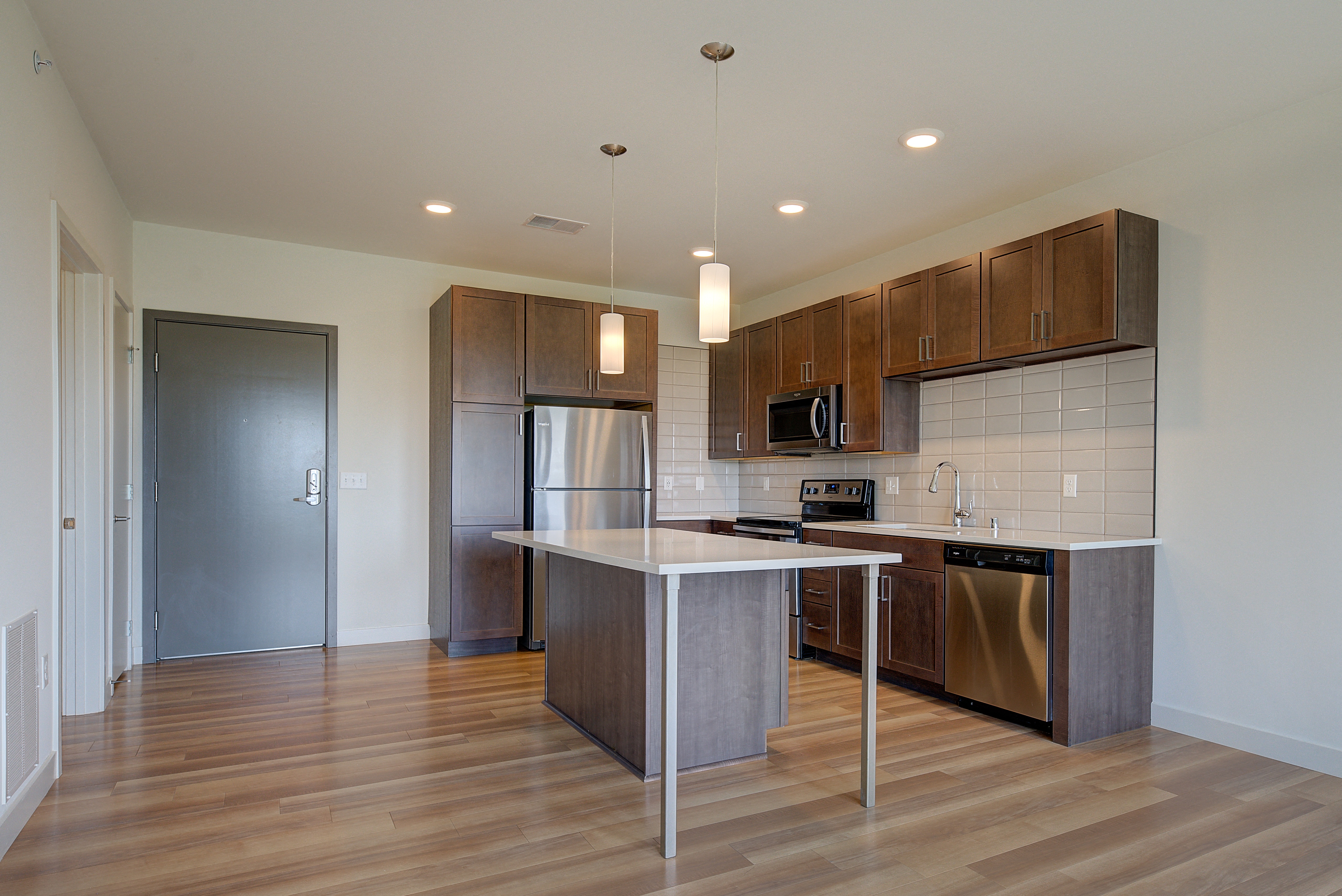 http://cdn.rentcafe.com/dmslivecafe/2/17777/Lincoln Kitchen.jpg